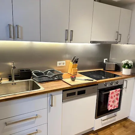 Greennest Retreat & Parking 3*