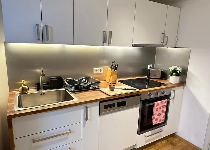 Greennest Retreat & Parking 3*