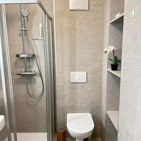 Gæstehus Greennest Retreat & Parking 3*
