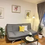 Greennest Retreat & Parking 3* Salzburg